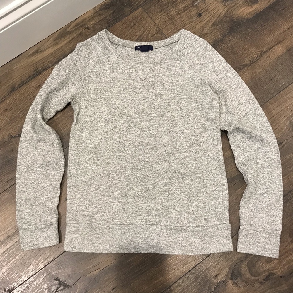 GAP Gray lightweight pullover size L